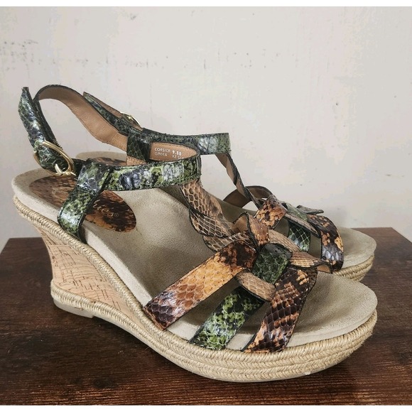 Earthies Shoes - EARTHIES Womens 9.5 B Green Corsica Snake Print Sandals Leather Shoes Wedge